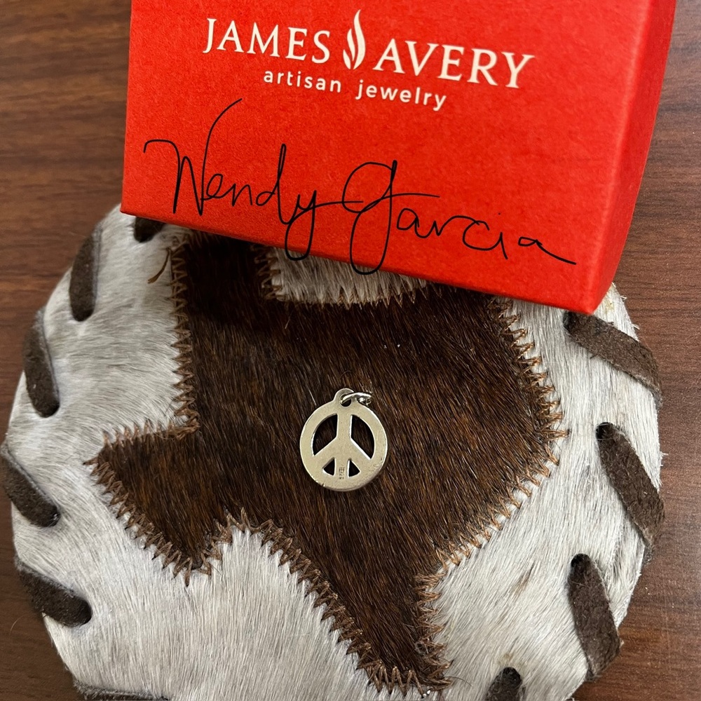 SOLD Retired James Avery Peace Sign